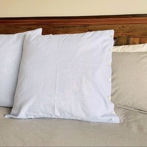 NWOT Light Blue EUROPEAN SHAMS Euro Pillow Covers Button Close pillow shams